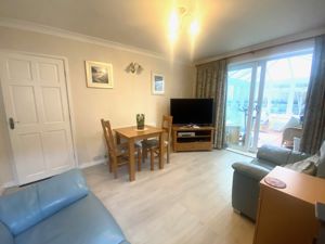 Lounge- click for photo gallery